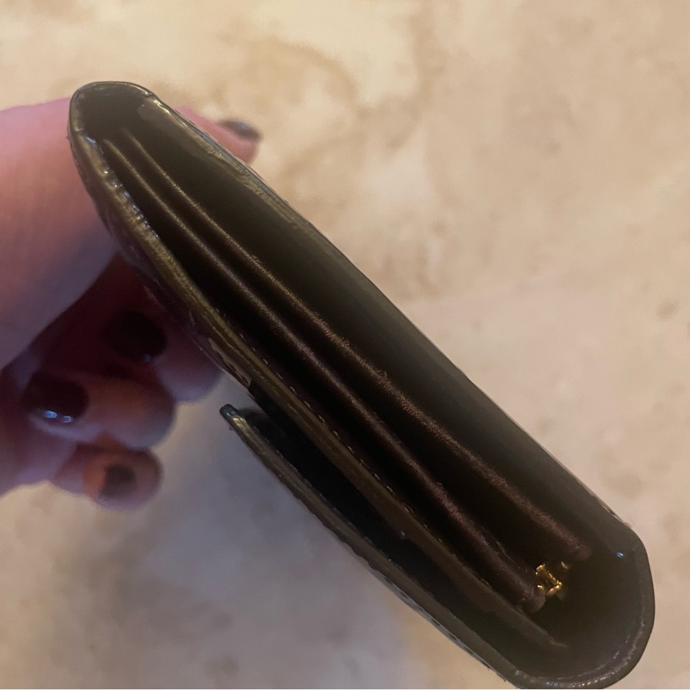 Louis Vuitton Glossy Amarante Wallet - Picture 4 of 14